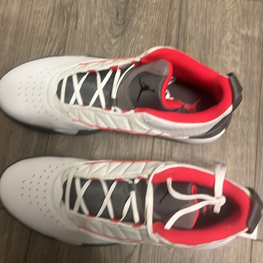Jordan26 - Picture 3 of 8